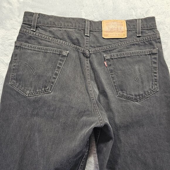 Vintage Levis 550 Jeans Mens 36x34 Black Relaxed Fit Tapered Straight Leg Y2K - Picture 3 of 11